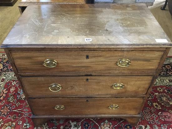 Small George III mahogany chest of drawers